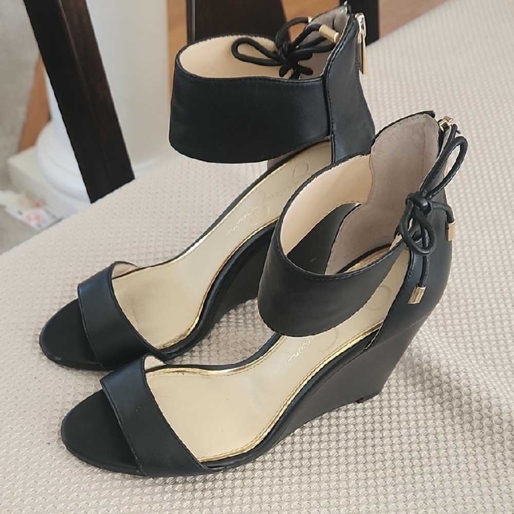 Elegant Black Wedge Sandals